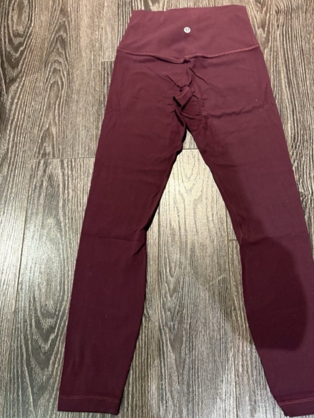 Lululemon Align High-Rise Pant 28"
Burgundy Leggings size 10